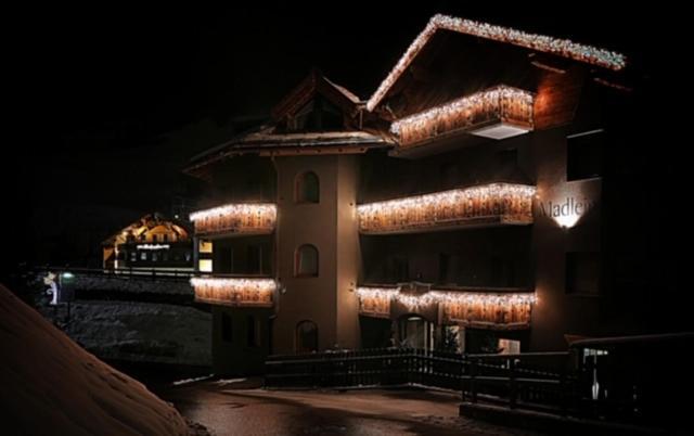 Chalet Madlein Hotel Ischgl Exterior photo